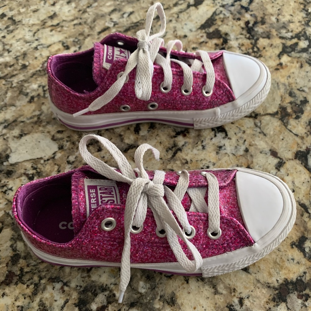 Glitter pink converse sneakers for girls.